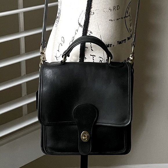 Coach Handbags - Vintage Coach 5130 Station Bag